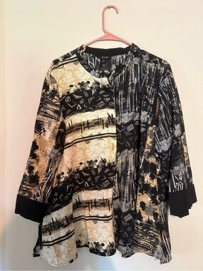 Ali Miles Top